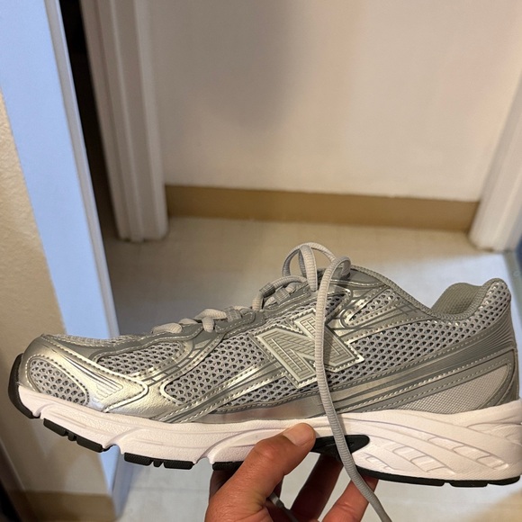 New Balance Silver Mens 740 - Picture 10 of 11